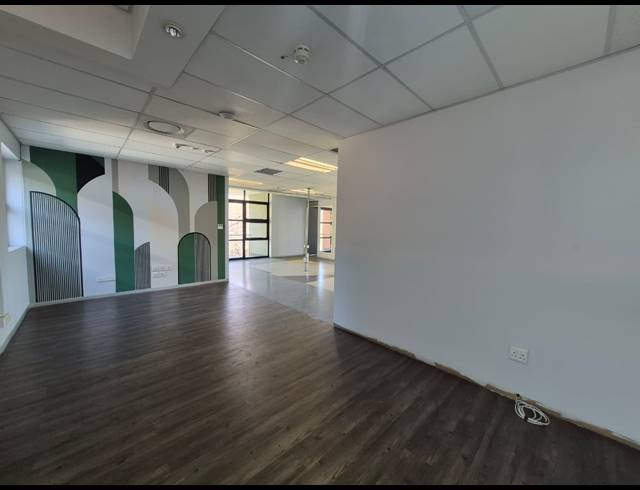 332M² OFFICE TO LET IN SANDTON CENTRAL